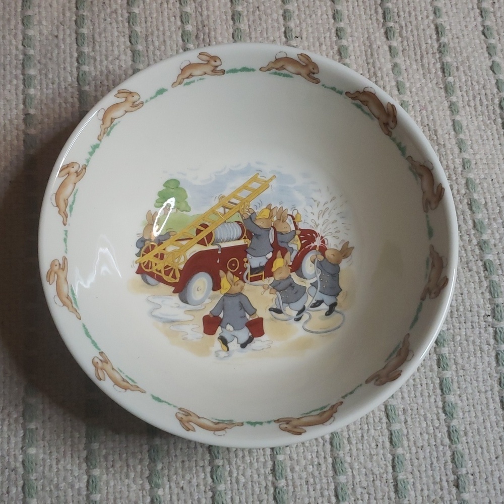 Bunnykins Royal Doulton Fire Truck little kid bowl
